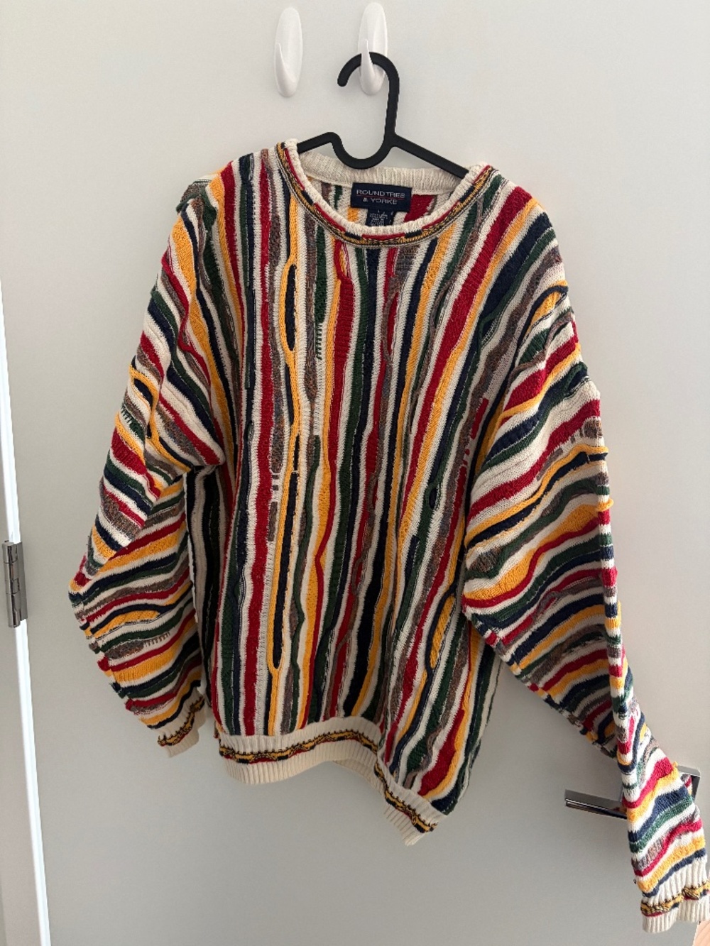 Roundtree and Yorke Sweater